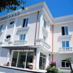 **** Hotel Eiffel Albanië